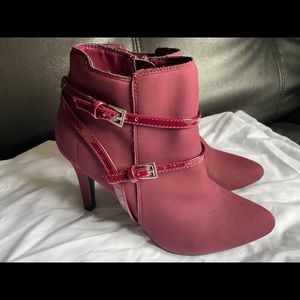 Heel boots